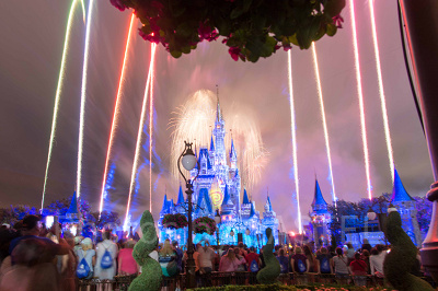 ディズニー ハツピー エバー アフター Amazon Musicでジョーダン・フィッシャー & Angie KのHappily