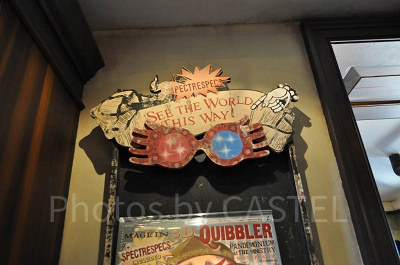 ハリーポッターエリア／メラメラ眼鏡