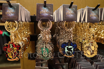 ハリポタグッズ/寮の紋章キーチェーン