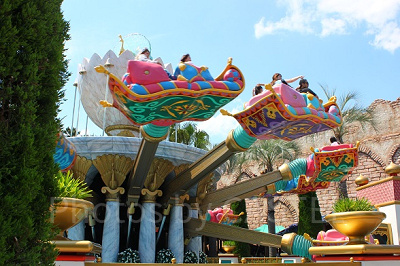 高さと傾きが怖さを助長する