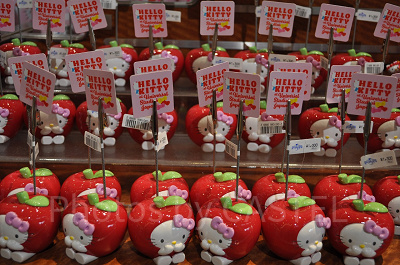 ハローキティ　メモスタンド