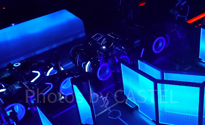 こちらが車型のライドです。2台に1台だけ最後尾にこれがあります。