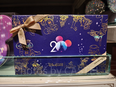 香港ディズニー20周年「ミッキー＆フレンズ・グランドセレブレーショングッズ」：GODIVAコラボチョコレートセット