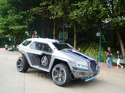 香港ディズニーのグリーティング:専用車両でマーベルグリーティングに向かうガモーラ