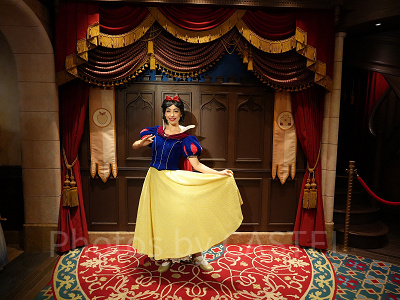 香港ディズニーのグリーティング:ロイヤルレセプションホールの白雪姫