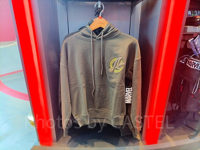 香港ディズニーマーベルグッズ：アベンジャーズパーカー（深緑）