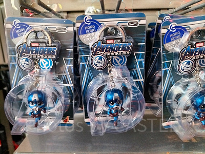 香港ディズニーマーベルグッズ：キャプテンアメリカの首振り人形