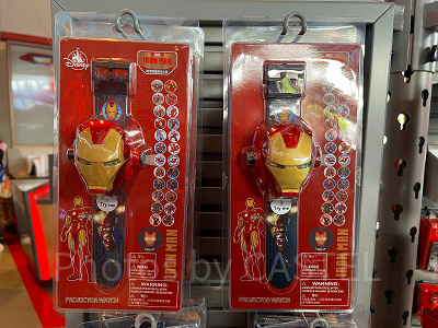 香港ディズニーマーベルグッズ：アイアンマンのイラストウォッチ