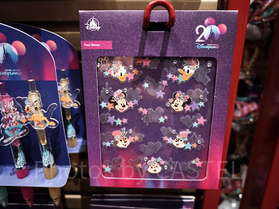 香港ディズニー20周年「ミッキー&フレンズ・グランドセレブレーショングッズ」:フェイスステッカー