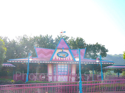 香港ディズニーランドのアトラクション：香港ディズニーランド鉄道