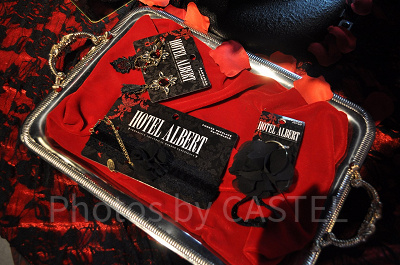 ホテルアルバートグッズのアクセサリー