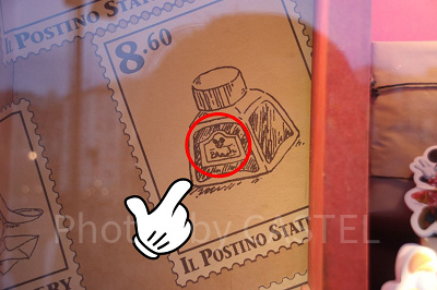 インク瓶の中の隠れミッキー