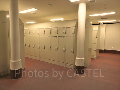 ロッカールームの中