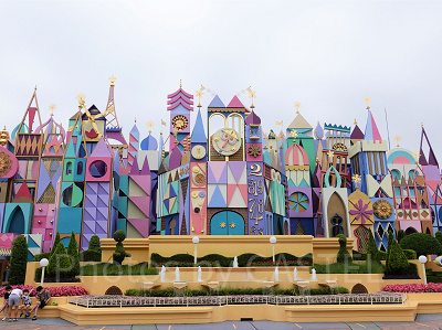 Disney - 海外ディズニー　イッツアスモールワールド　ブランケット　【新品】 2025年最新】イッツアスモールワールドブランケットの人気