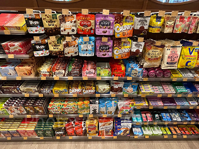 ジョイフルスプリングスの商品⑫お菓子(チョコレート・飴など)