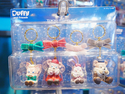 キーチェーンセット（ダッフィー＆フレンズのウィンター・トゥインクリング・タウン）