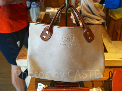 レザーのハンドバッグ