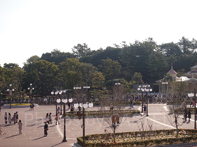 入園待ちの列／8:30