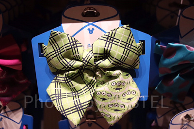 リトルグリーンメン　リボン