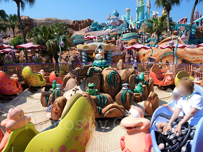 屋外「アバブ・ザ・シー」エリアにあります!