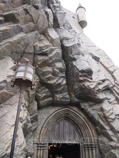 ホグワーツ城の下にご注目!