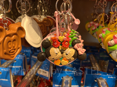 最新】ディズニーキーホルダー50選！美女と野獣、ベイマックスなど新