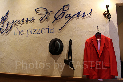 ルパン三世リストランテ・アモーレ　壁にかけられたルパンのジャケット