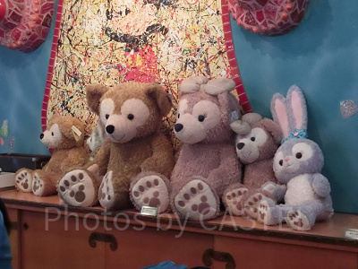 レジ奥のMサイズ、Sサイズのシェリーメイたち