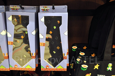 マリオキャラクターの柄ネクタイ