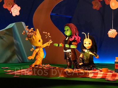 マーベルキャラクターがアトラクションに登場！