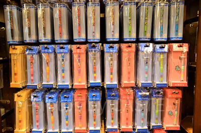 2018】ディズニーランドおすすめグッズ・お土産一覧！35周年や