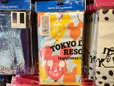 ミッキーバルーンのフェイスタオル