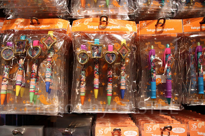 ミッキー、ミニー、ドナルド、チップ&デールのボールペンセット