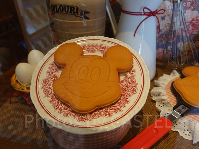 ディズニーパンケーキメーカー ミッキーのお顔型！東京ディズニーランド パンケーキメーカー -