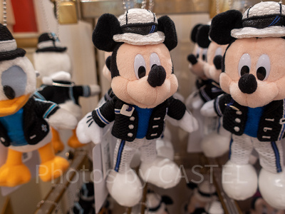 ミッキーぬいぐるみバッジ