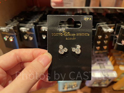 ミッキーシェイプ　シルバーピアス