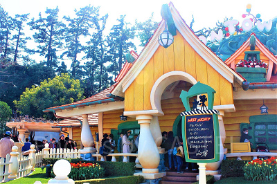 ミッキー風子供部屋