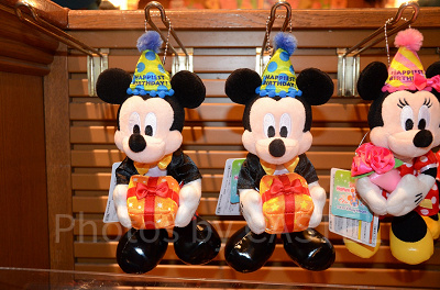 ミッキーのバースデーぬいぐるみバッジ