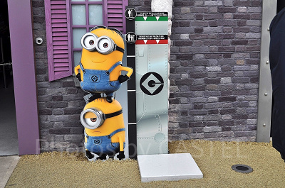 ミニオンのハチャメチャライドの身長計
