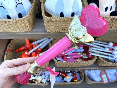 ミニーの光るハート型スティック