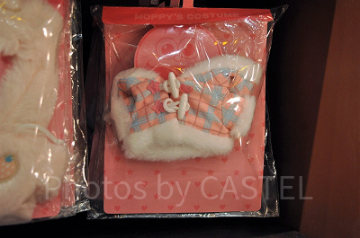 モッピー着せ替えお洋服（チェックのダッフルコート）