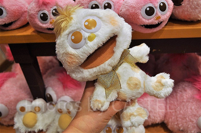 モッピーぬいぐるみ（ホワイト×ゴールド）