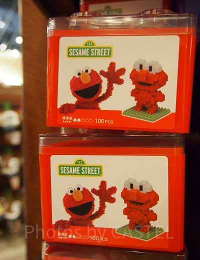 セサミストリートのナノブロック（エルモ）