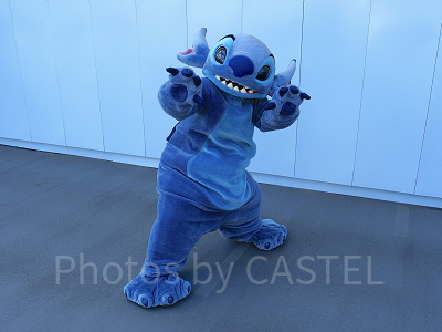 トゥモローランドのグリーティングで会えるスティッチ