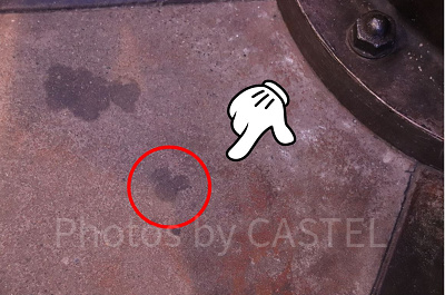 ノーチラスギフトの床に隠れミッキー