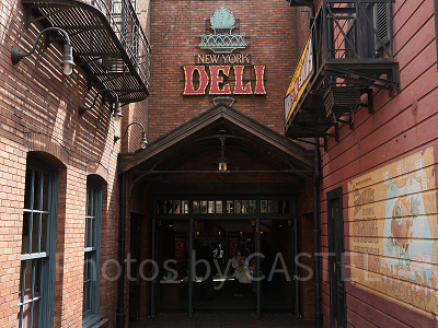 ニューヨーク・デリのエントランス