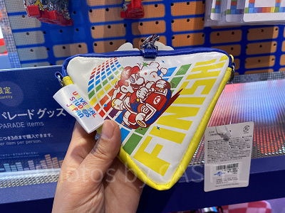 パックンフラワーのポーチ裏面