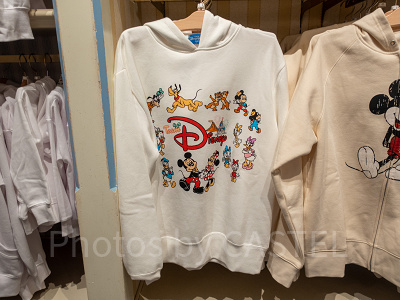 8/27発売】チームディズニーグッズ25選！パーカー・Tシャツ・タオル