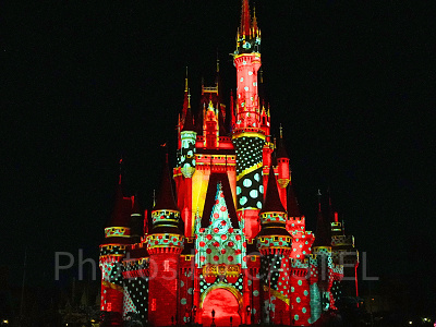 2026】初開催のファンダーナイトを徹底解説！夜のシンデレラ城がミニー