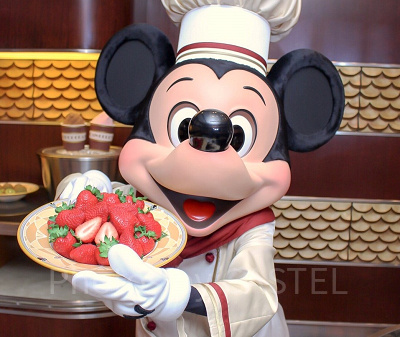 パティシエミッキーがパフェを作ってくれる!?